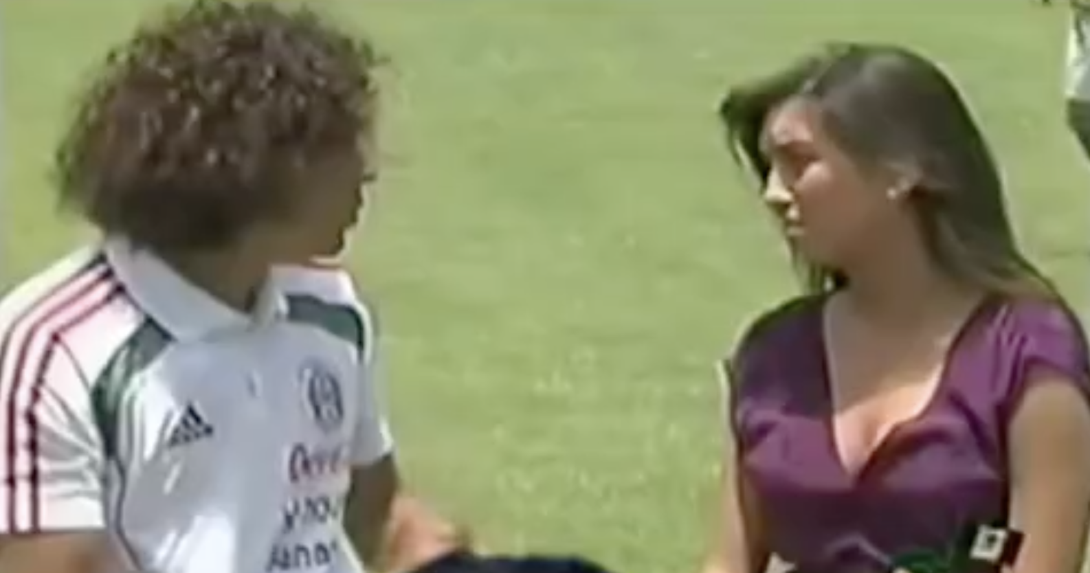 Guillermo Ochoa y Vivi Familia Peluche